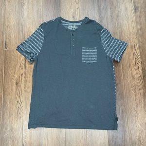 Express gray striped t-shirt